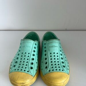 Native Toddler Shoes in Mint and Yellow